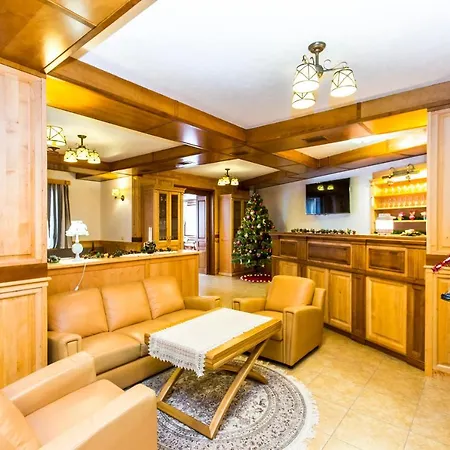 Atava Family House Отель
