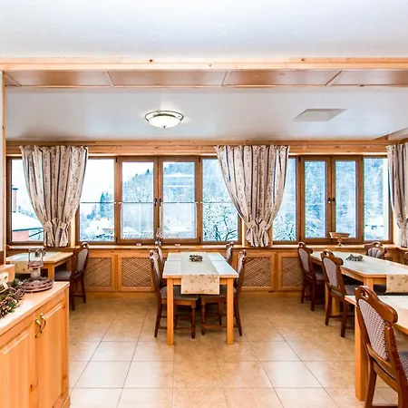 Atava Family House Hotel *