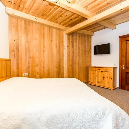 Atava Family House Hotel *