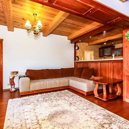 Отель Atava Family House Яремча