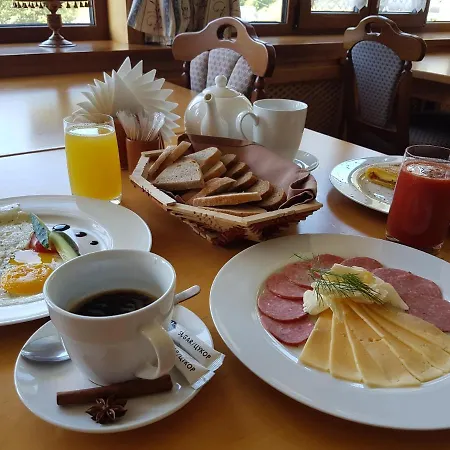 ホテル Atava Family House *