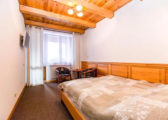 Otel Atava Family House Yaremche