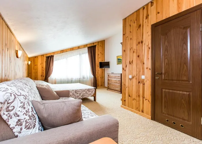 Atava Family House