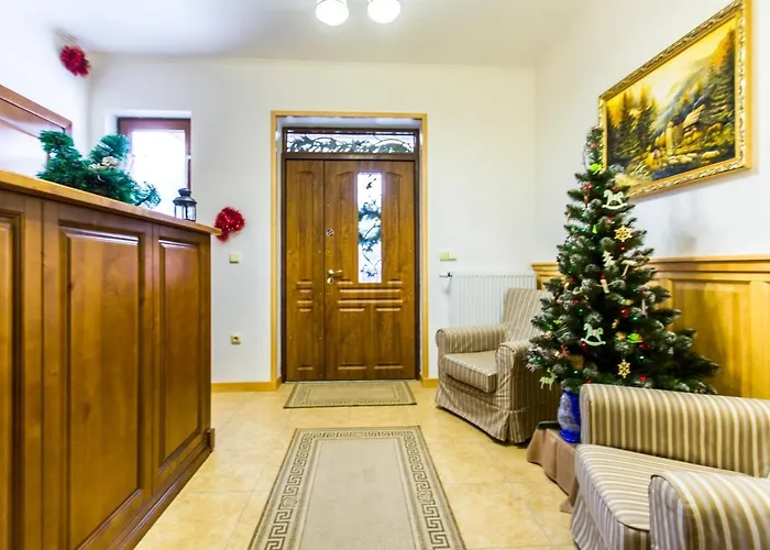 Atava Family House Hotell